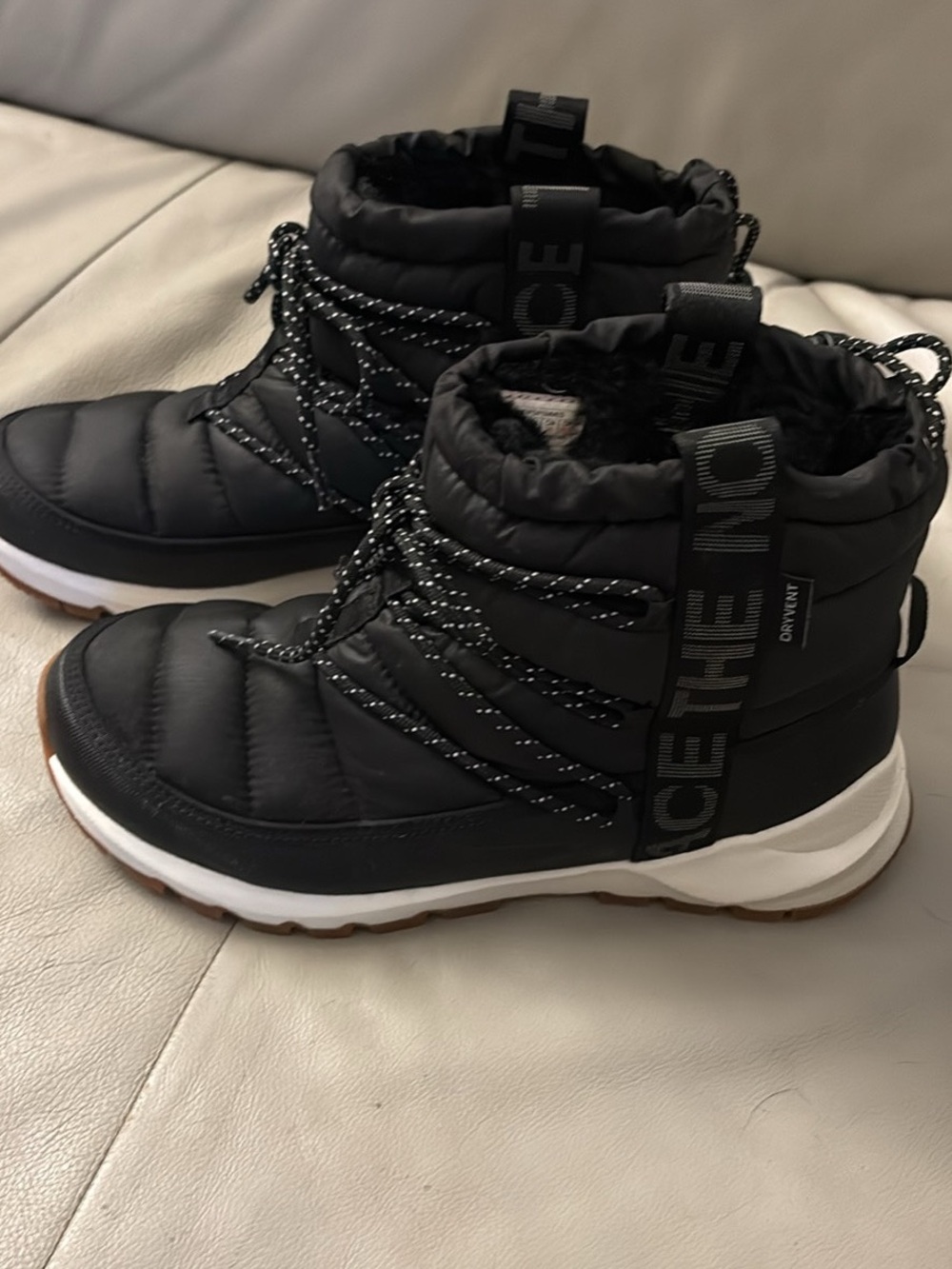 The North Face womens Black Insulated Winter Boots